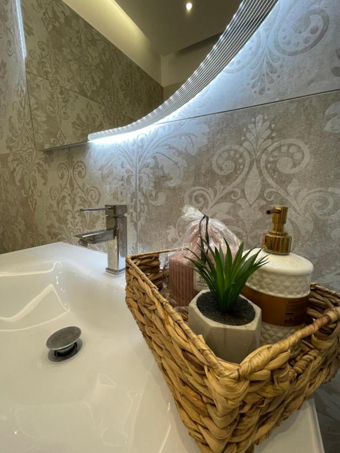 Agora Luxury Apartment 1 路特奇 外观 照片